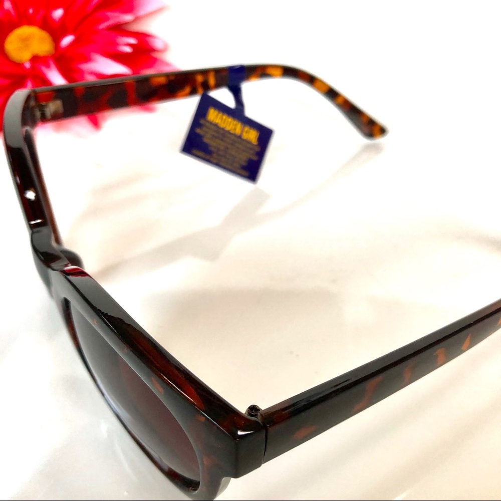Madden Girl Sunglasses 😎 - Picture 5 of 10